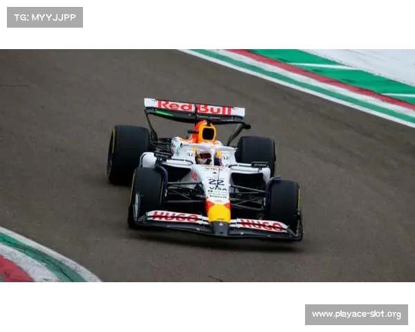 红牛车队F1日本站特别涂装限时返场白红牛车队亮相 红牛车队F1日本站特别涂装限时返场白红牛车队亮相