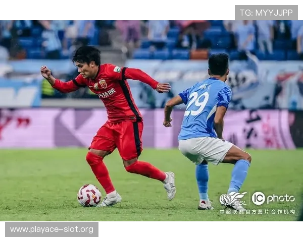 复出即建功替补两分钟小角度低射破门球队核心再掀巅峰时刻